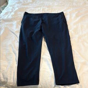 Men's Navy Lululemon Size 38 waist 30” inseam ABC Slim Trouser